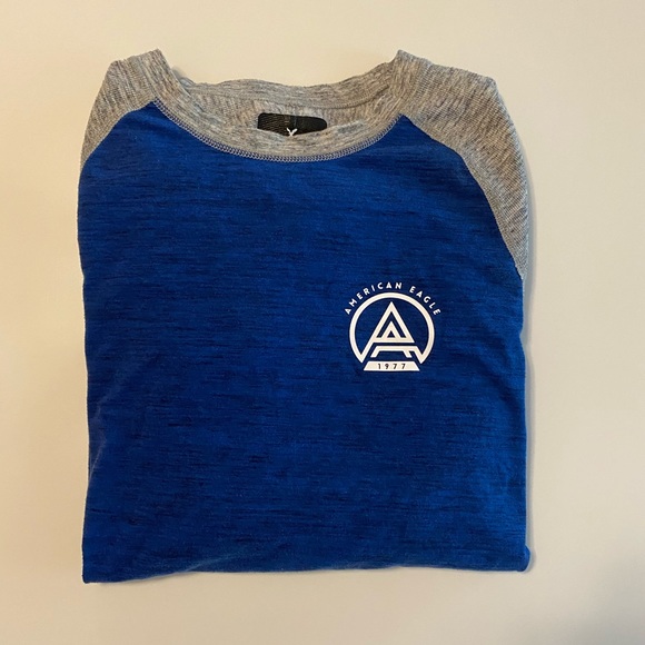 American Eagle Outfitters Long Sleeve Tee T-Shirt - Picture 3 of 4